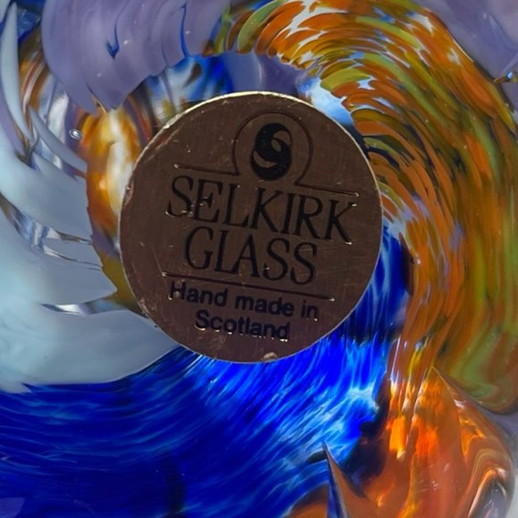 Handmade Vintage Glass Egg Paperweight by Selkirk Glass Scotland - Picture 5 of 6